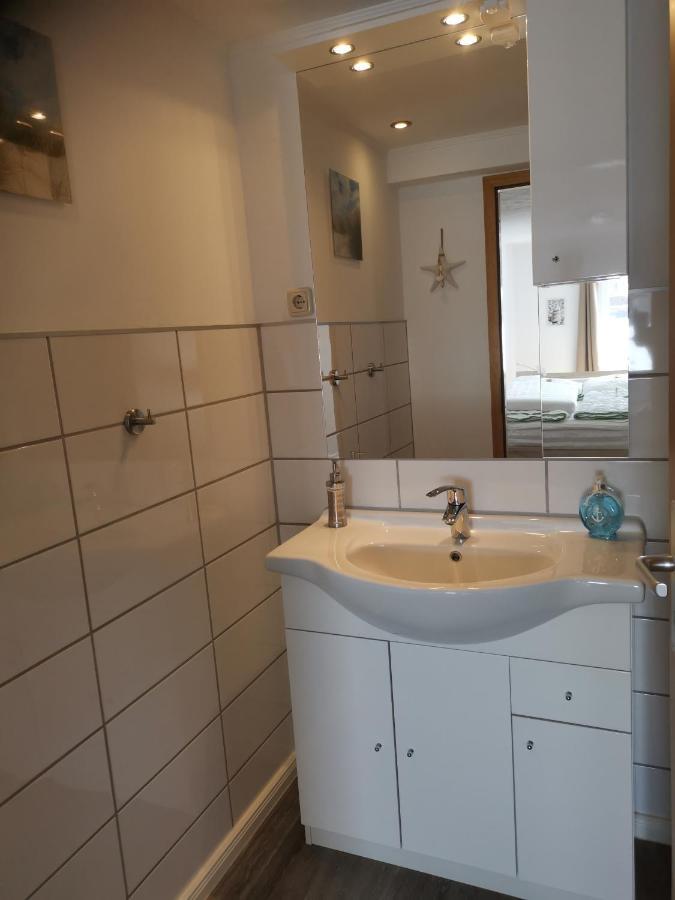 Susan'S Ole Schoolhus Fehmarn Exteriör bild